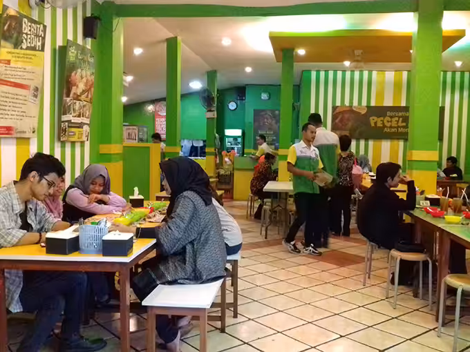 pecel lele lela depok