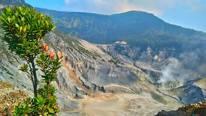 wisata kawah ratu bandung