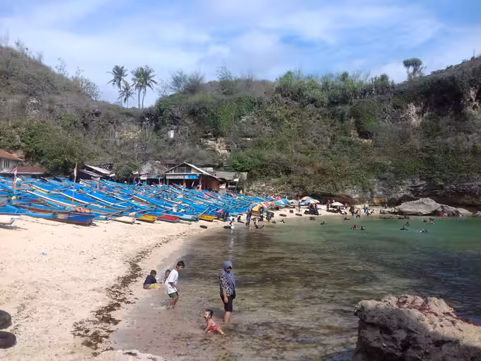Pantai Ngrenehan Gunung Kidul