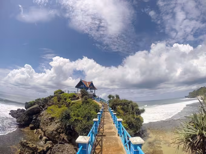 Wisata Pantai Kukup Jogja