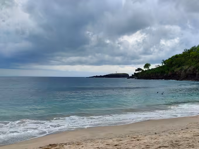Wisata Pantai Virgin Karangasem