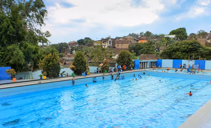 Kolam Renang Kalitaman Salatiga