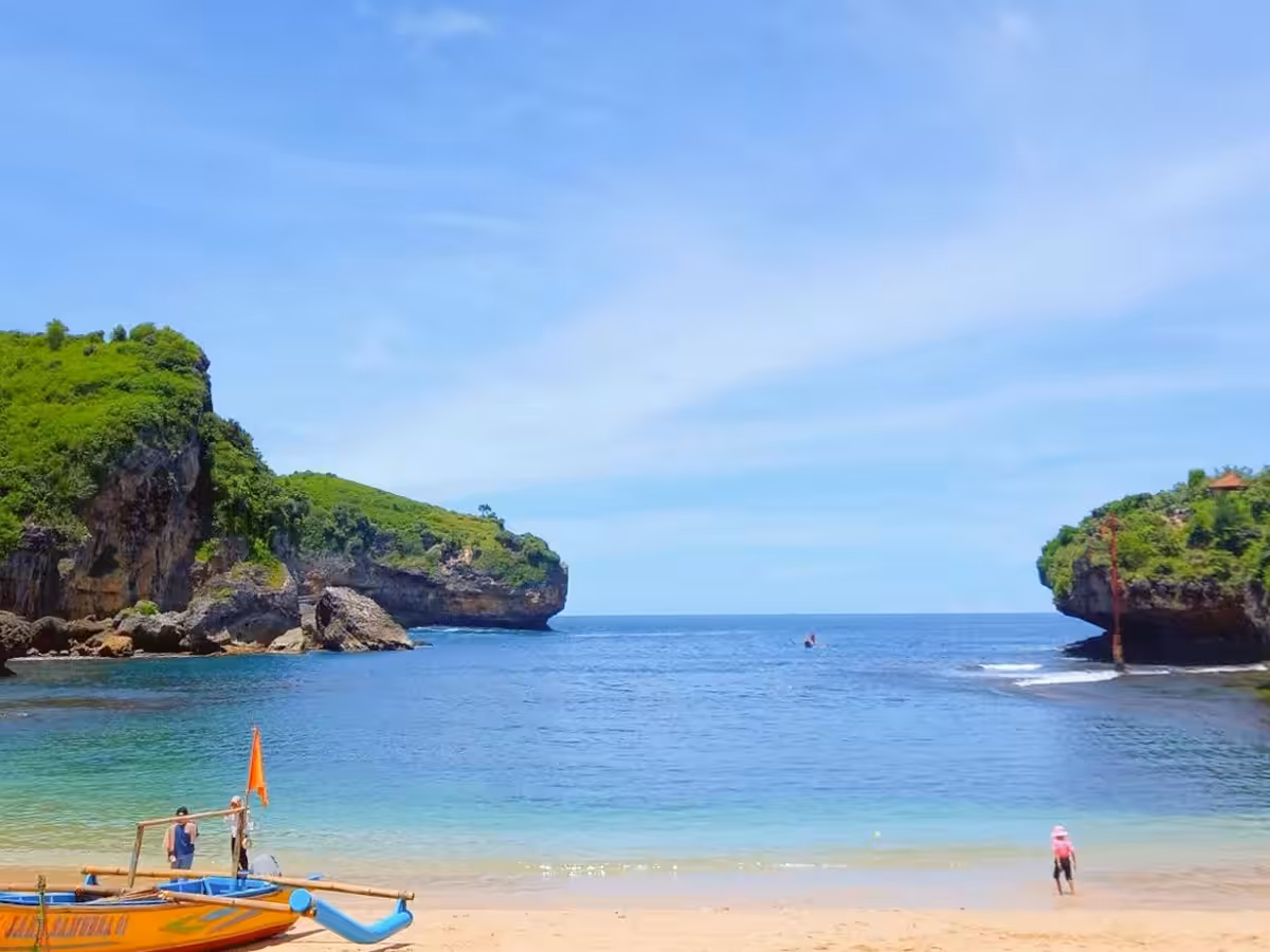 Pantai Gesing Gunung Kidul