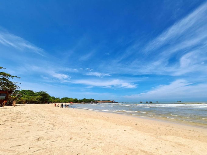 Pantai Pailus