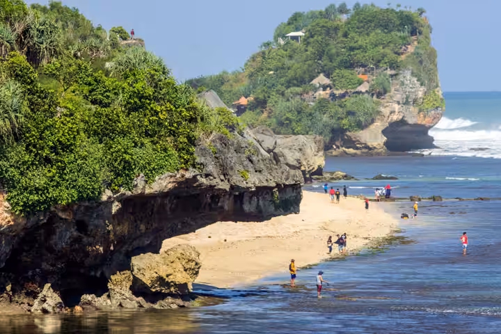 Pantai Sundak Gunung Kidul