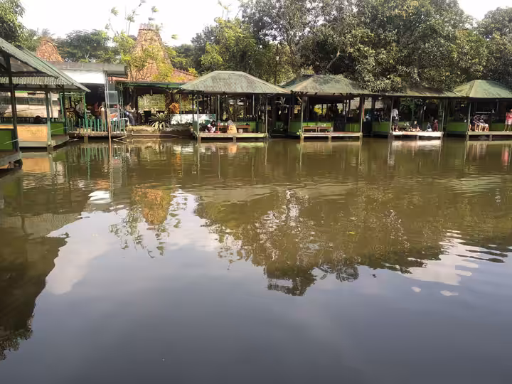 Pemancingan Lubana Sengkol