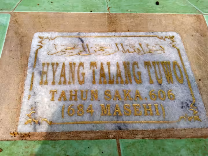 Prasasti Talang Tuo Palembang