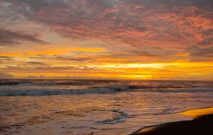 Sunset di Pantai Parangkusumo