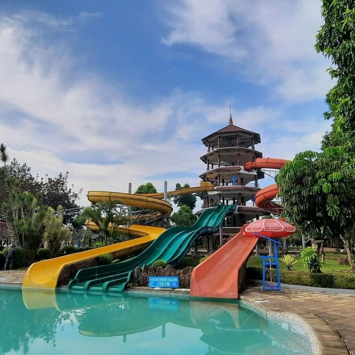 Teejay Waterpark