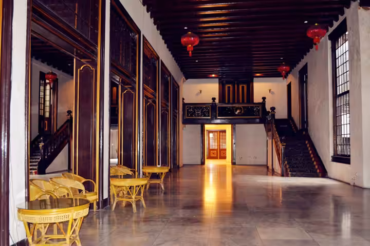 Toko Merah Kota Tua Jakarta