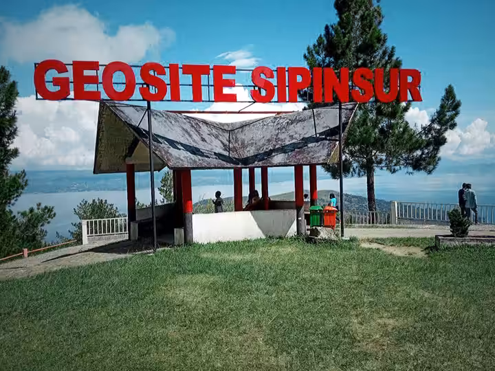 Wisata Sipinsur