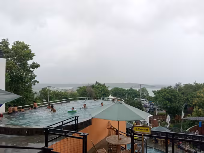 Wisata Talaga Langit