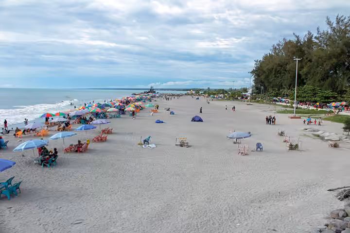 Pantai Gandoriah Padang Pariaman