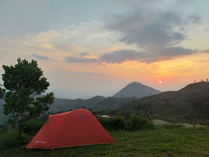 Pendakian Gunung Kuta Bogor