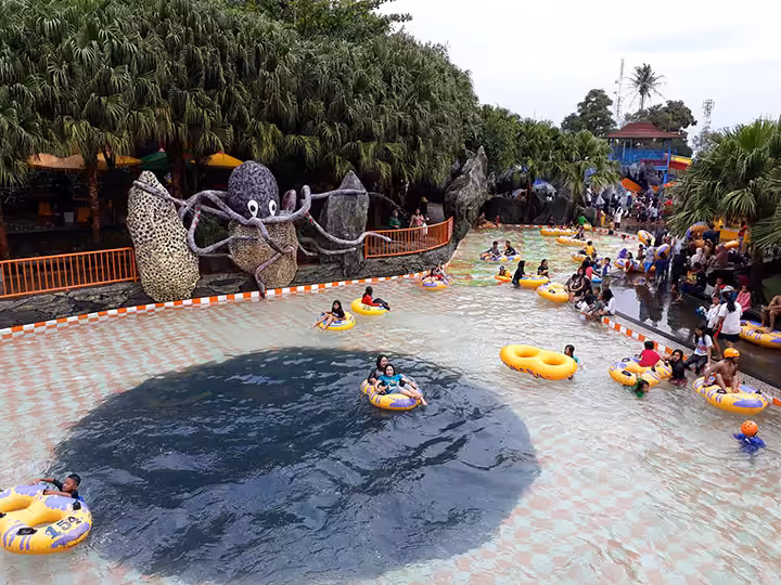 Ryzzy Azzahra Waterpark Sukabumi