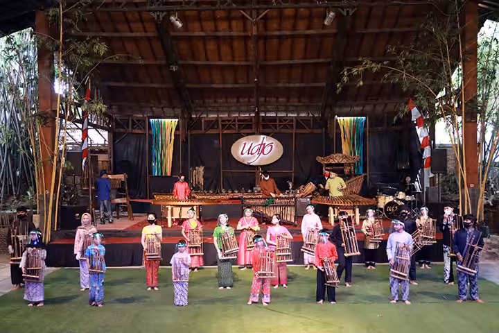 Saung Angklung Udjo