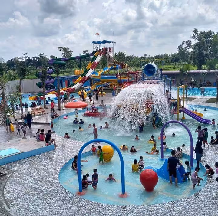 Splash Waterpark Tulungagung