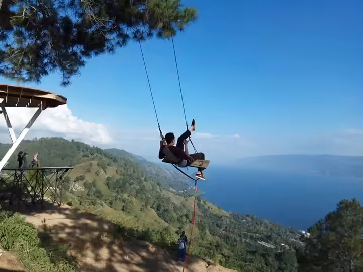 Tiket Masuk Bukit Indah Simarjarunjung