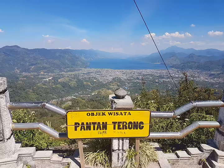 Wisata Pantan Terong