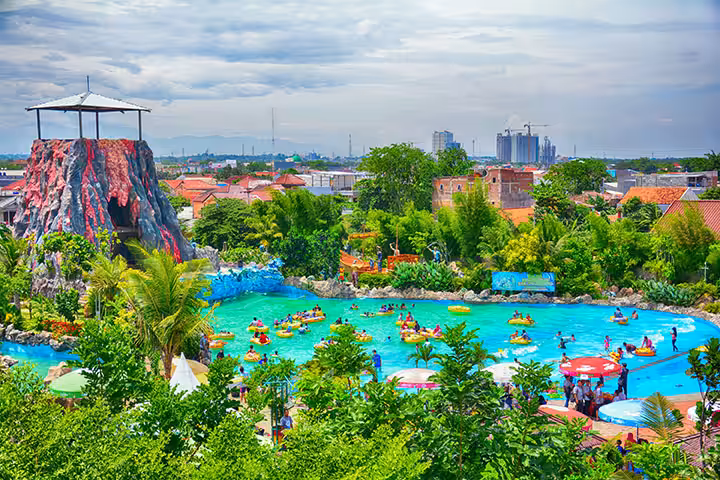Wonderland Adventure Waterpark Galuh Mas Karawang