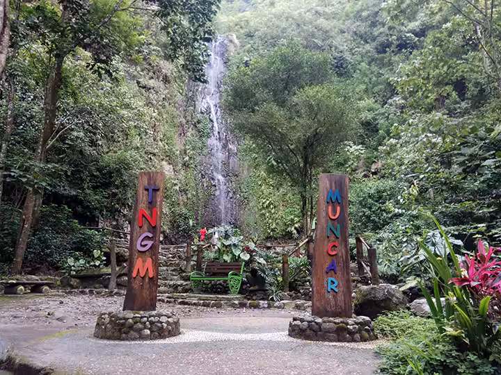 Air Terjun Tlogo Muncar Kaliurang