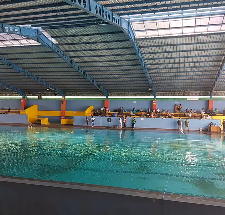 Kolam Renang Stadion Gajayana
