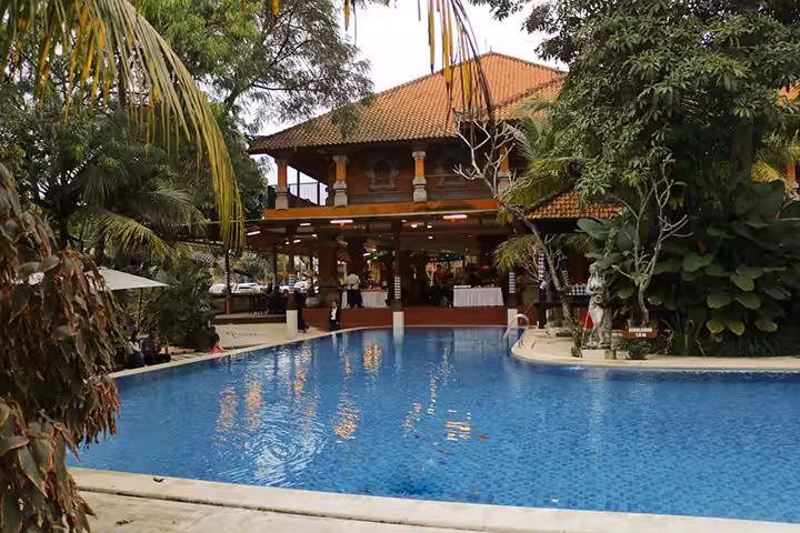 Kolam Renang Ubud Cottages Malang