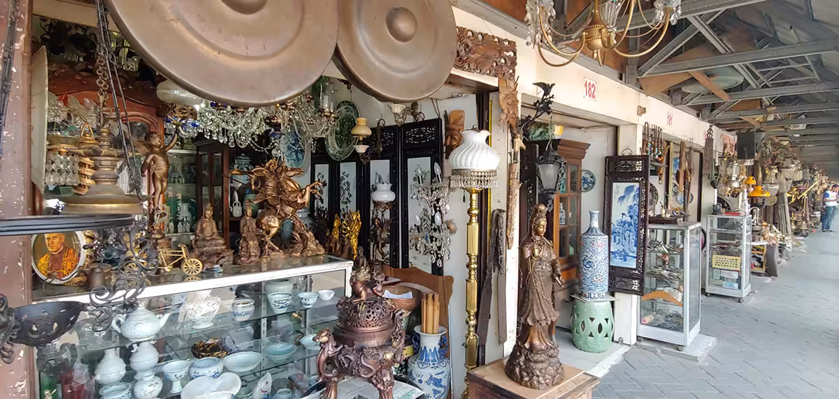 Lokasi Pasar Loak Jalan Surabaya Jakarta