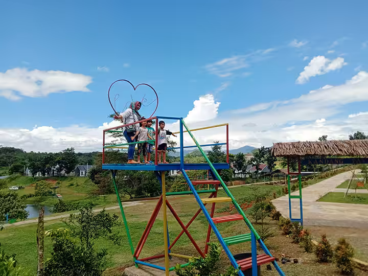 Lokasi Telaga Pelangi Payang