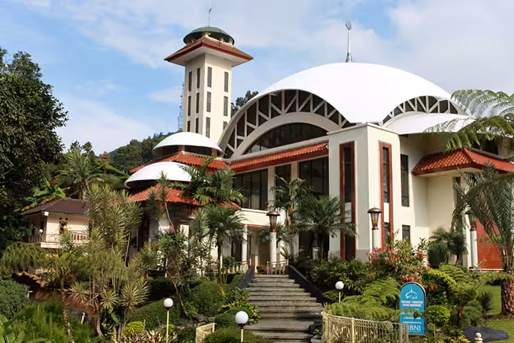 Masjid Atta'awun Puncak