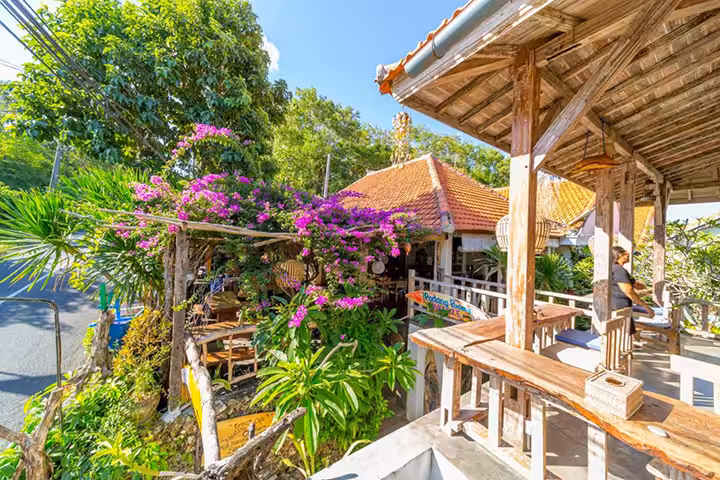 Padang Padang Breeze