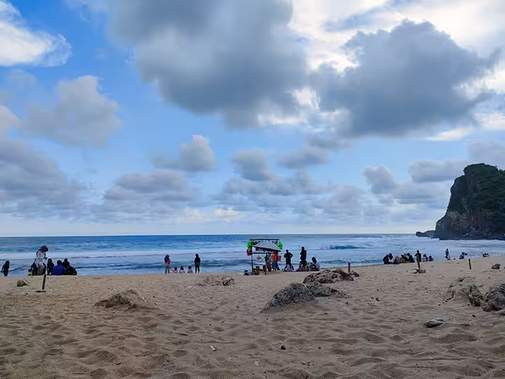 Sejarah Pantai Nguyahan