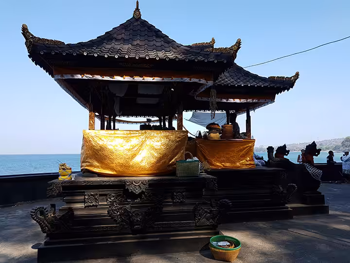 Sejarah Pura Batu Bolong