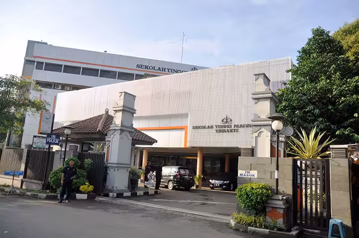 Sekolah Tinggi Pariwisata (STP) Trisakti
