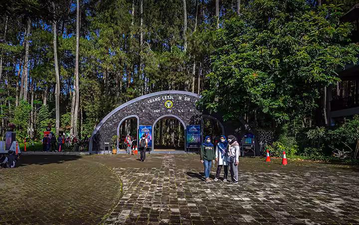 Taman Hutan Raya Ir. H. Djuanda Bandung