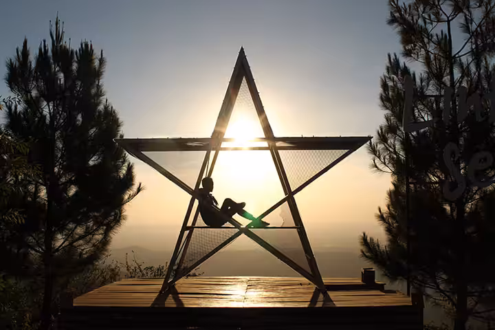 Tiket Masuk Bukit Lintang Sewu