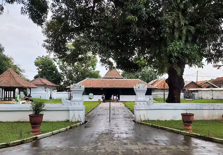 Tiket Masuk Keraton Kasepuhan Cirebon