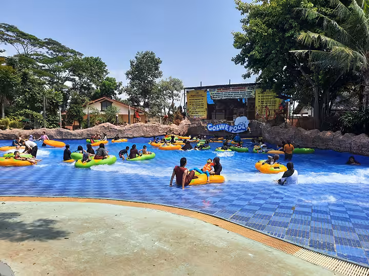 Transera Waterpark Harapan Indah Bekasi