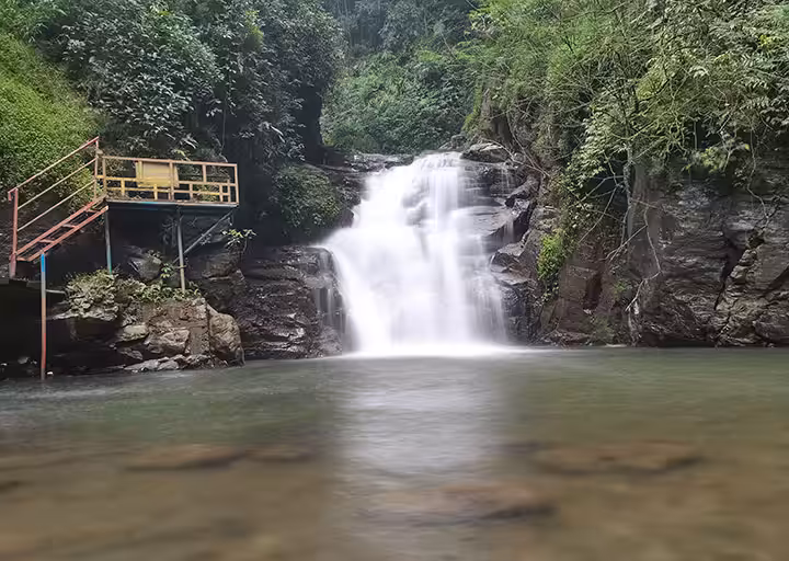 Wisata Curug Muara Jaya