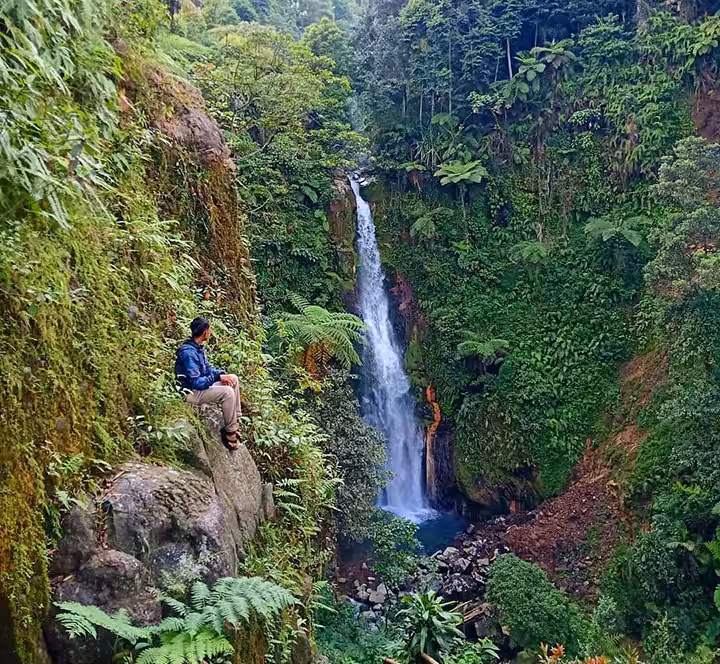 Wisata Curug Pasir Reungit