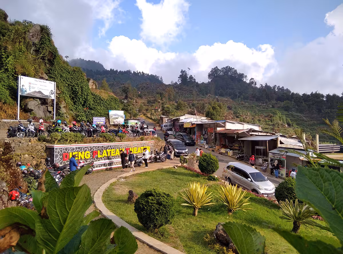 Wisata Dieng Plateau Theater