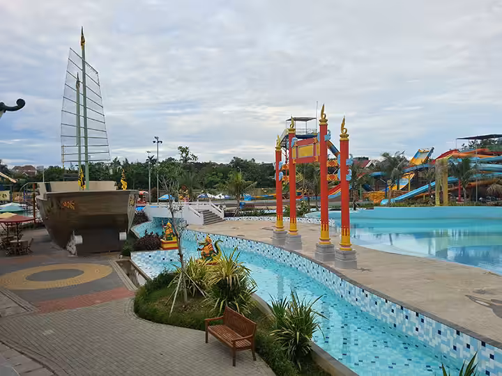Wisata Palm Bay Water Park
