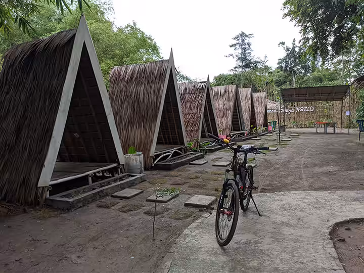 Wisata Taman Senja Ngelo