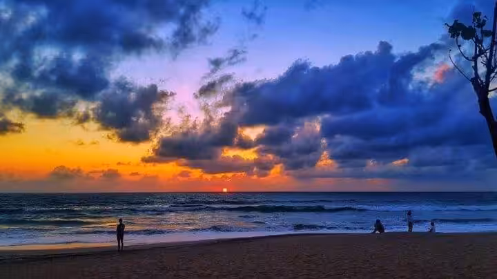 sunset Pantai Legian Bali
