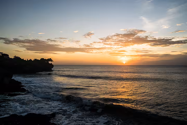 Daya Tarik Honeymoon Beach Jimbaran