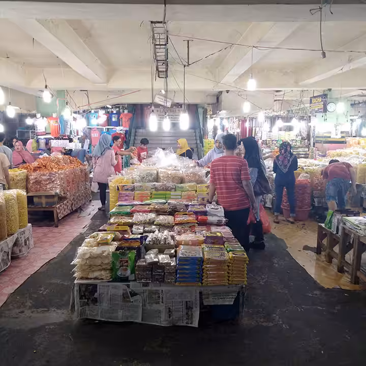 Daya Tarik Pasar Bawah Pekanbaru