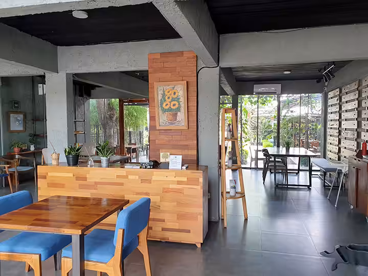 Ekologi Desk & Coffee