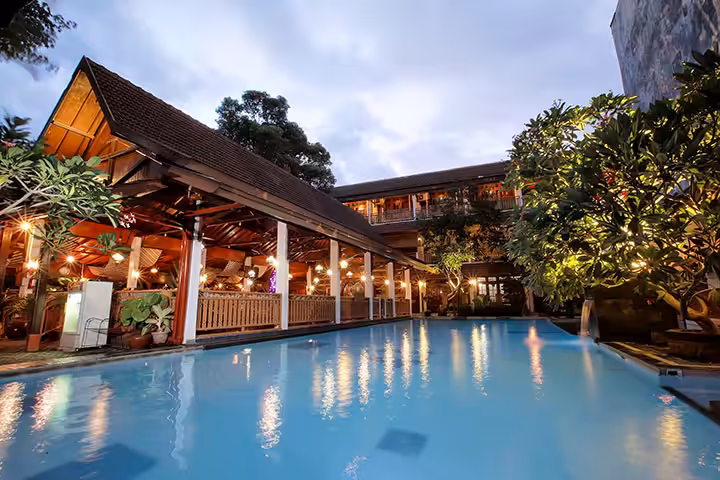 Hotel Paku Mas Ambarukmo