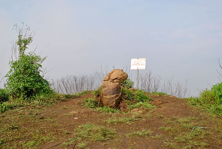 Jalur Pendakian Gunung Bendera