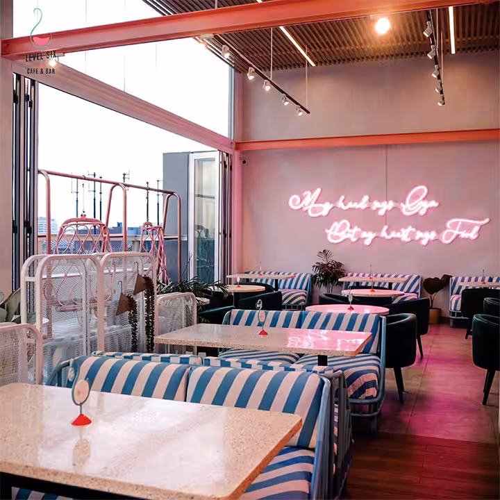 Level Six Cafe & Bar